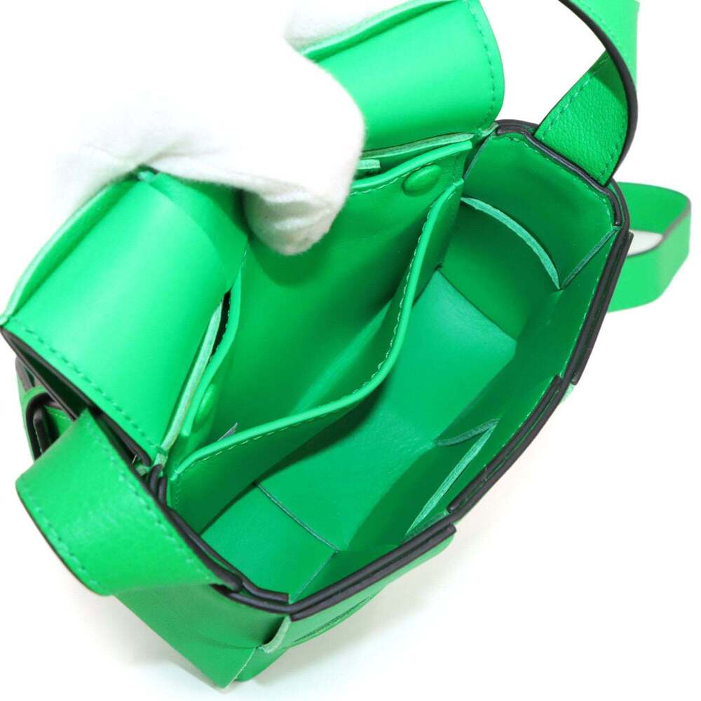 BOTTEGA VENETA Green Leather Intrecciato Shoulder Bag - Picture 8 of 10